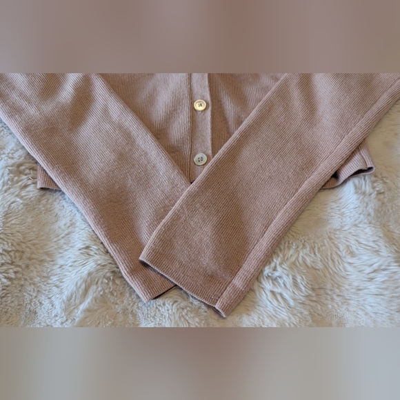 Babaton Blush V-Neck Cardigan - Picture 3 of 5